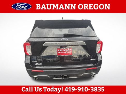 Used 2023 Ford Explorer XLT w/ Equipment Group 202A AWD/4WD image 4