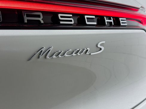 Certified 2026 Porsche Macan S AWD/4WD image 12
