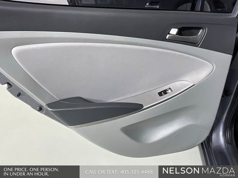 Used 2017 Hyundai Accent SE image 18