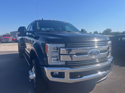 Used 2019 Ford F450 Lariat w/ Lariat Ultimate Package AWD/4WD image 9
