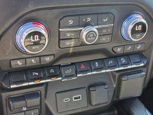 Used 2021 GMC Sierra 1500 AT4 w/ AT4 Premium Package image 18