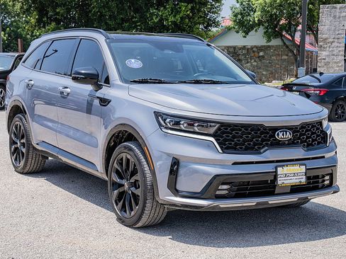 Used 2021 Kia Sorento SX AWD/4WD image 3