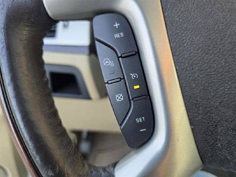 Used 2013 Cadillac Escalade ESV Luxury image 37