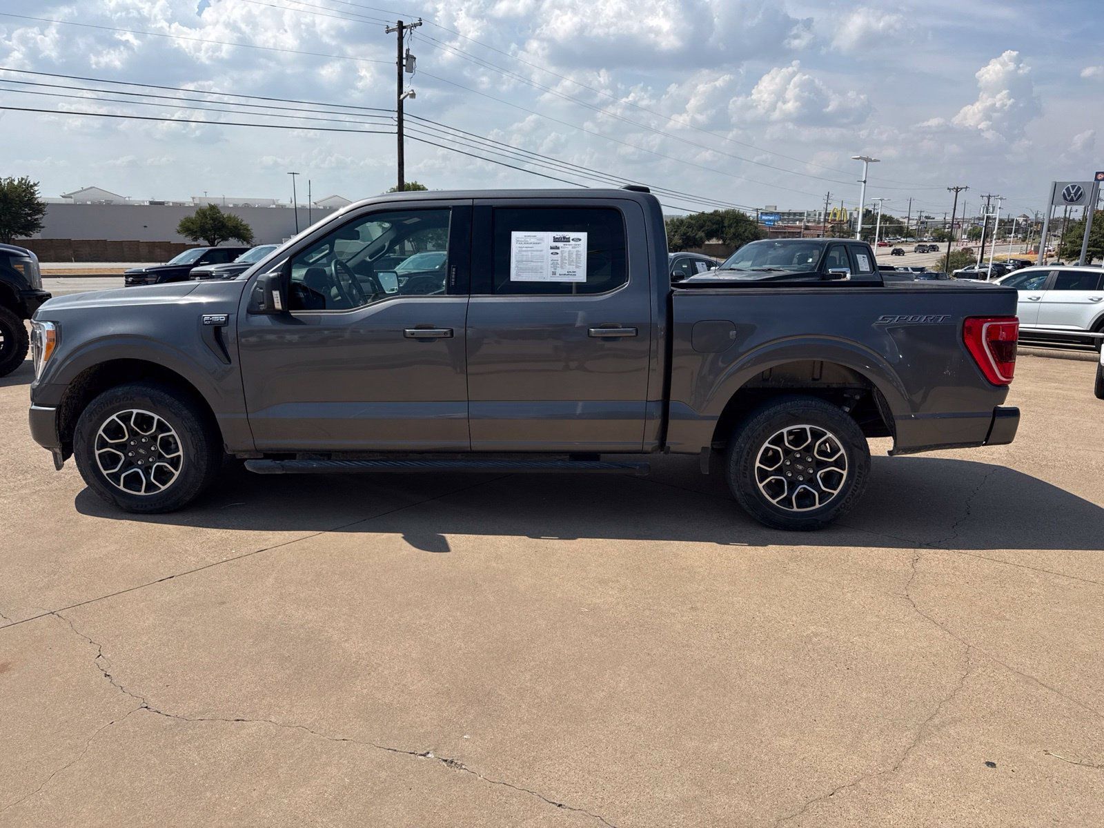 Used 2023 Ford F150 XLT w/ Equipment Group 302A High RWD image 4