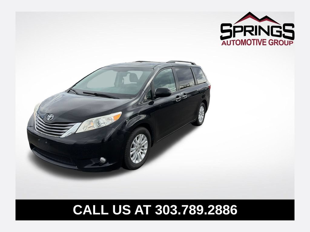 Used 2017 Toyota Sienna XLE FWD 360° Tour