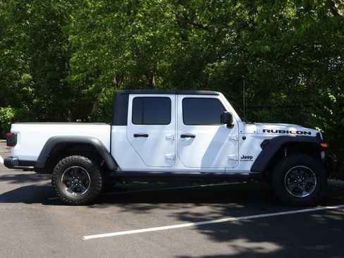 Used 2021 Jeep Gladiator Rubicon AWD/4WD image 12