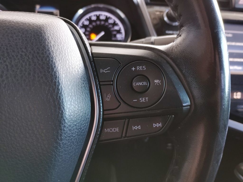 Used 2019 Toyota Camry SE w/ Carpet Mat Package FWD image 26