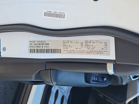 Used 2022 Jeep Grand Cherokee Limited 4xe w/ Luxury Tech Group II image 36