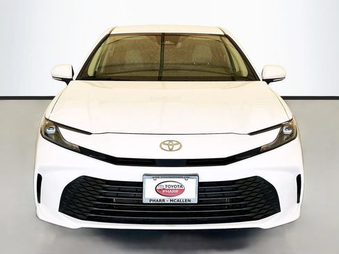 Used 2025 Toyota Camry LE w/ Convenience Package FWD image 2