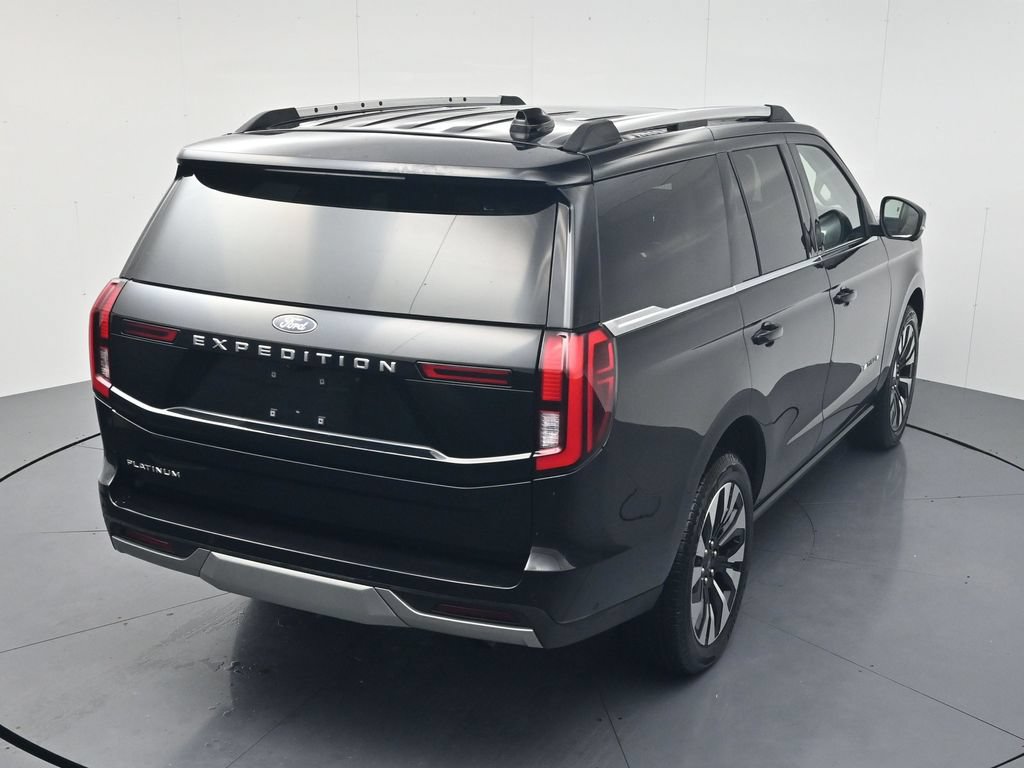 Used 2025 Ford Expedition Platinum w/ Driver's Package AWD/4WD image 41