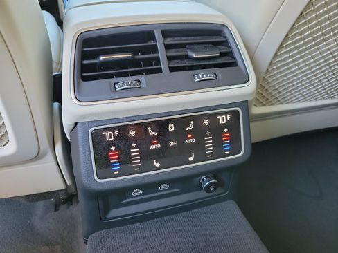 Used 2022 Audi A6 3.0T allroad Prestige w/ Prestige Package image 15