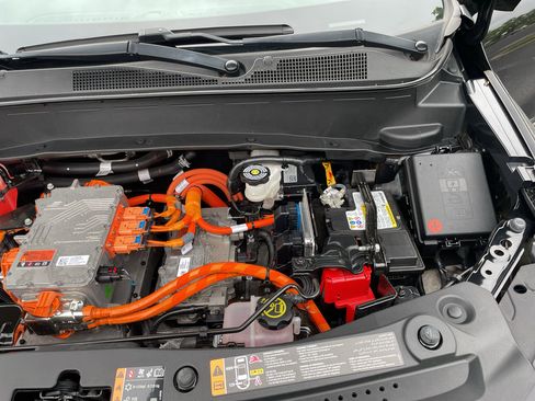 Certified 2023 Chevrolet Bolt EUV LT FWD image 12