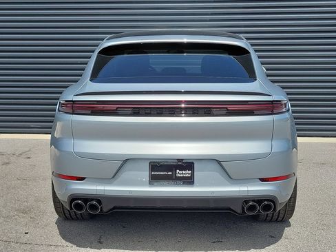 New 2026 Porsche Cayenne Coupe AWD/4WD image 6