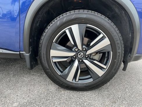 Used 2021 Nissan Rogue Platinum FWD image 11