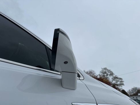 Used 2021 Buick Enclave Avenir image 19