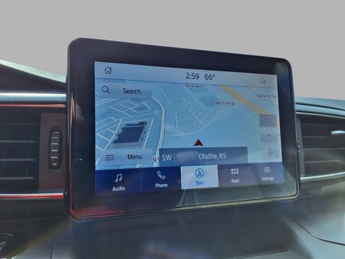 Used 2020 Ford Explorer XLT w/ Equipment Group 202A image 5