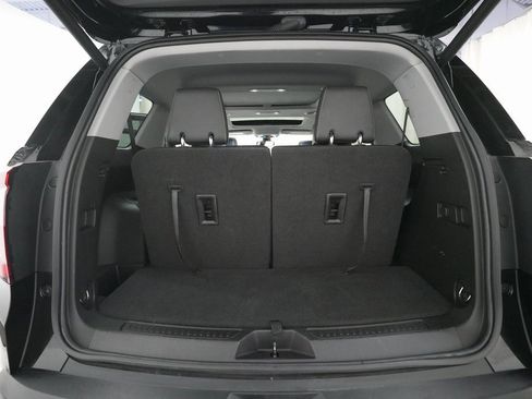 Used 2023 GMC Acadia SLT w/ Elevation Edition image 10