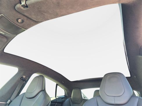 Used 2019 Tesla Model S 100D image 34