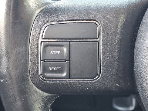 Used 2018 Jeep Wrangler Unlimited Sahara AWD/4WD image 14