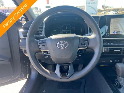 Used 2025 Toyota Camry LE image 15