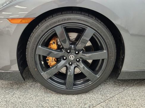 Used 2009 Nissan GT-R Premium AWD/4WD image 13