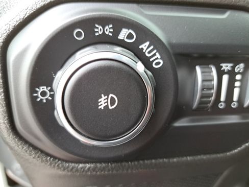 Used 2022 Jeep Wrangler Unlimited Rubicon w/ LED Lighting Group image 25