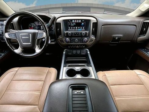 Used 2018 GMC Sierra 1500 Denali AWD/4WD image 15