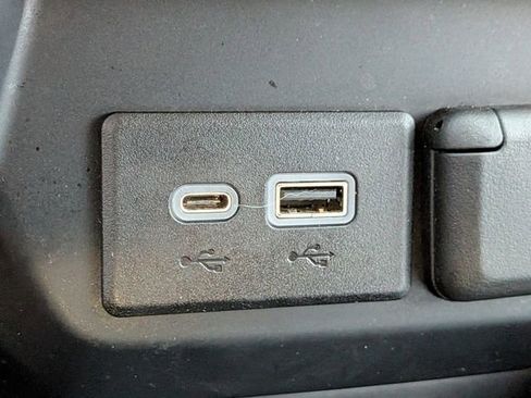 Used 2020 Chevrolet Silverado 1500 LT Trail Boss image 22