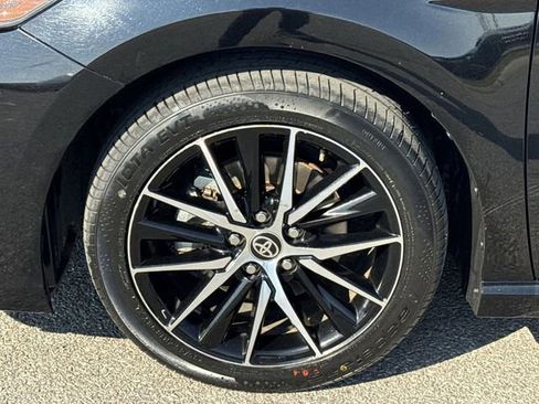 Used 2024 Toyota Camry SE image 20