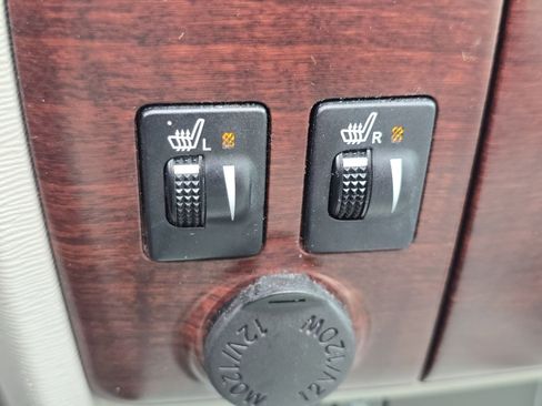 Used 2012 Toyota Sienna XLE w/ Premium Pkg FWD image 7
