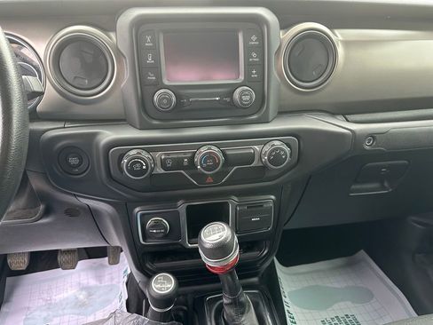 Used 2021 Jeep Gladiator Sport w/ Trailer Tow Package image 12