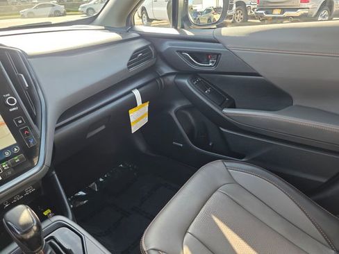 Certified 2025 Subaru Crosstrek 2.5i Limited w/ Crosstrek Mirror Package AWD/4WD image 35