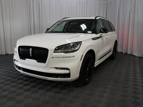 Used 2022 Lincoln Aviator Reserve w/ Equipment Group 201A image 29