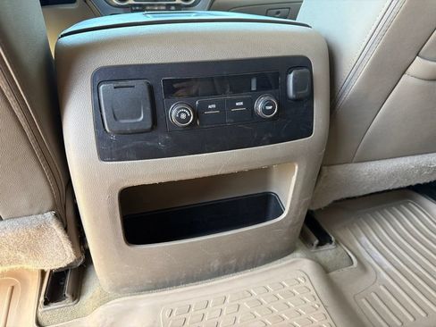 Used 2018 Chevrolet Tahoe LT AWD/4WD image 24
