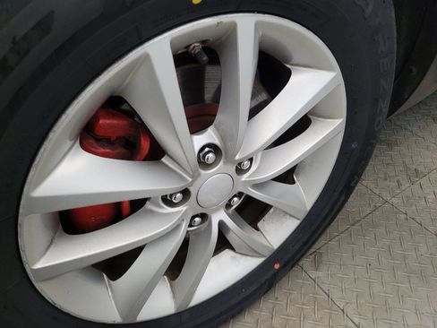 Used 2017 Kia Sorento LX w/ LX Convenience Package image 31