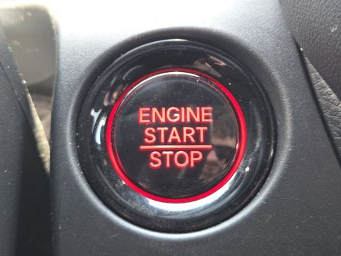 Used 2024 Honda HR-V Sport image 31