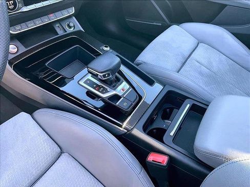 Used 2022 Audi SQ5 Prestige w/ Prestige Package image 15