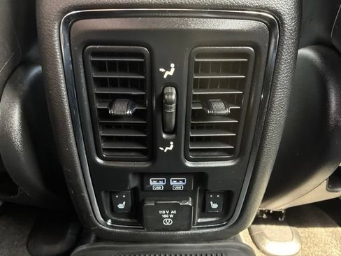 Used 2015 Jeep Grand Cherokee Summit w/ Platinum Series Group AWD/4WD image 25