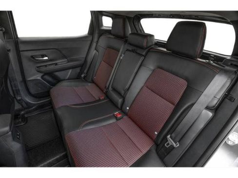 Used 2025 Nissan Kicks SR FWD image 15