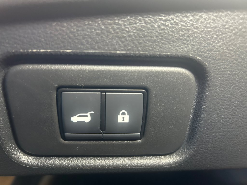 Used 2024 Nissan Pathfinder SL AWD/4WD image 24