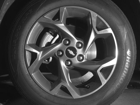 Used 2025 Chevrolet Trax LT w/ LT Convenience Package FWD image 9