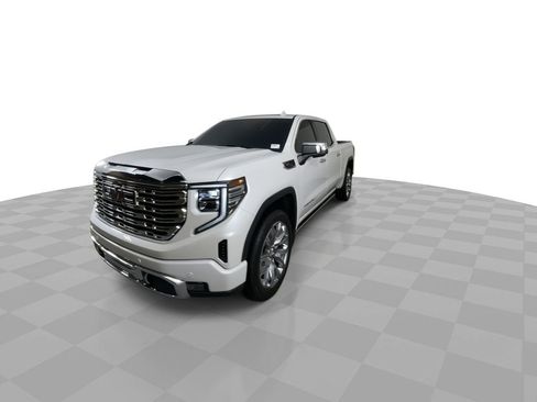 Used 2025 GMC Sierra 1500 Denali image 3