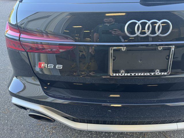 Certified 2022 Audi RS 6 AWD/4WD image 39