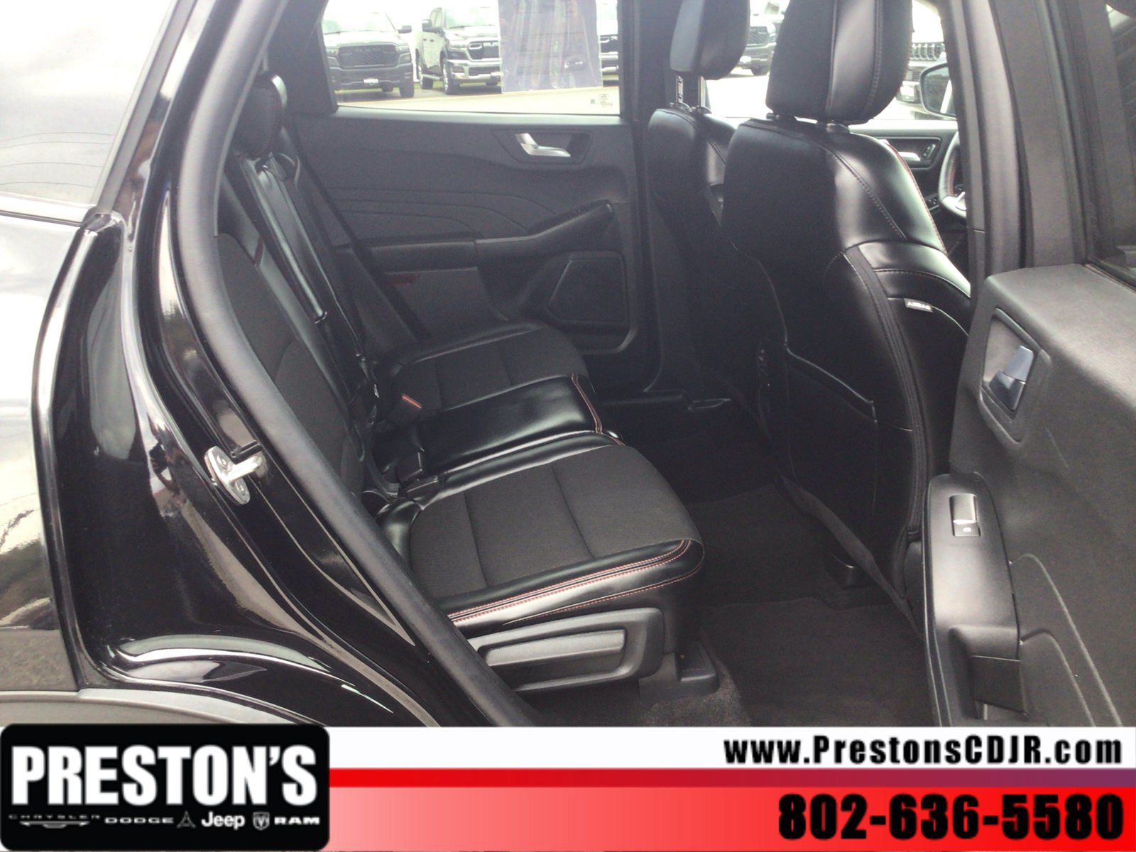 Used 2025 Ford Escape ST-Line Select AWD/4WD image 16
