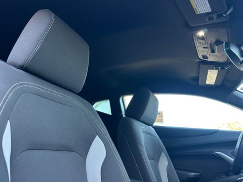 Used 2018 Chevrolet Camaro SS image 17