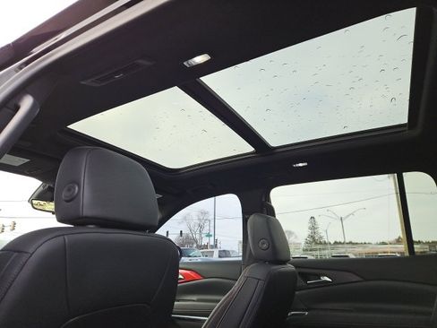 Certified 2024 Chevrolet Traverse RS w/ LPO, Floor Liner Package image 25