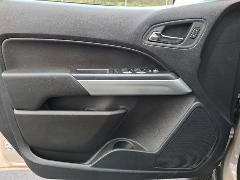 Used 2022 Chevrolet Colorado ZR2 image 13