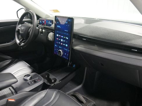 Used 2021 Ford Mustang Mach-E Premium image 14