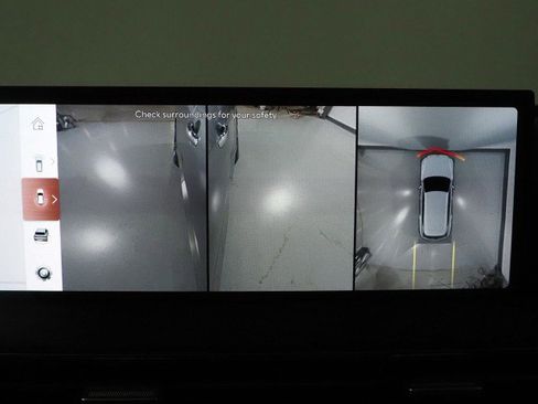 Used 2025 Genesis GV80 3.5T Prestige image 32