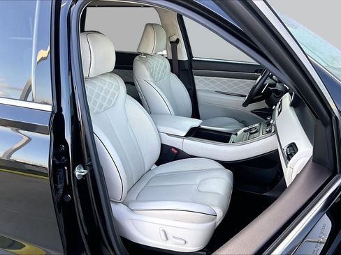 Used 2020 Hyundai Palisade Limited FWD image 9